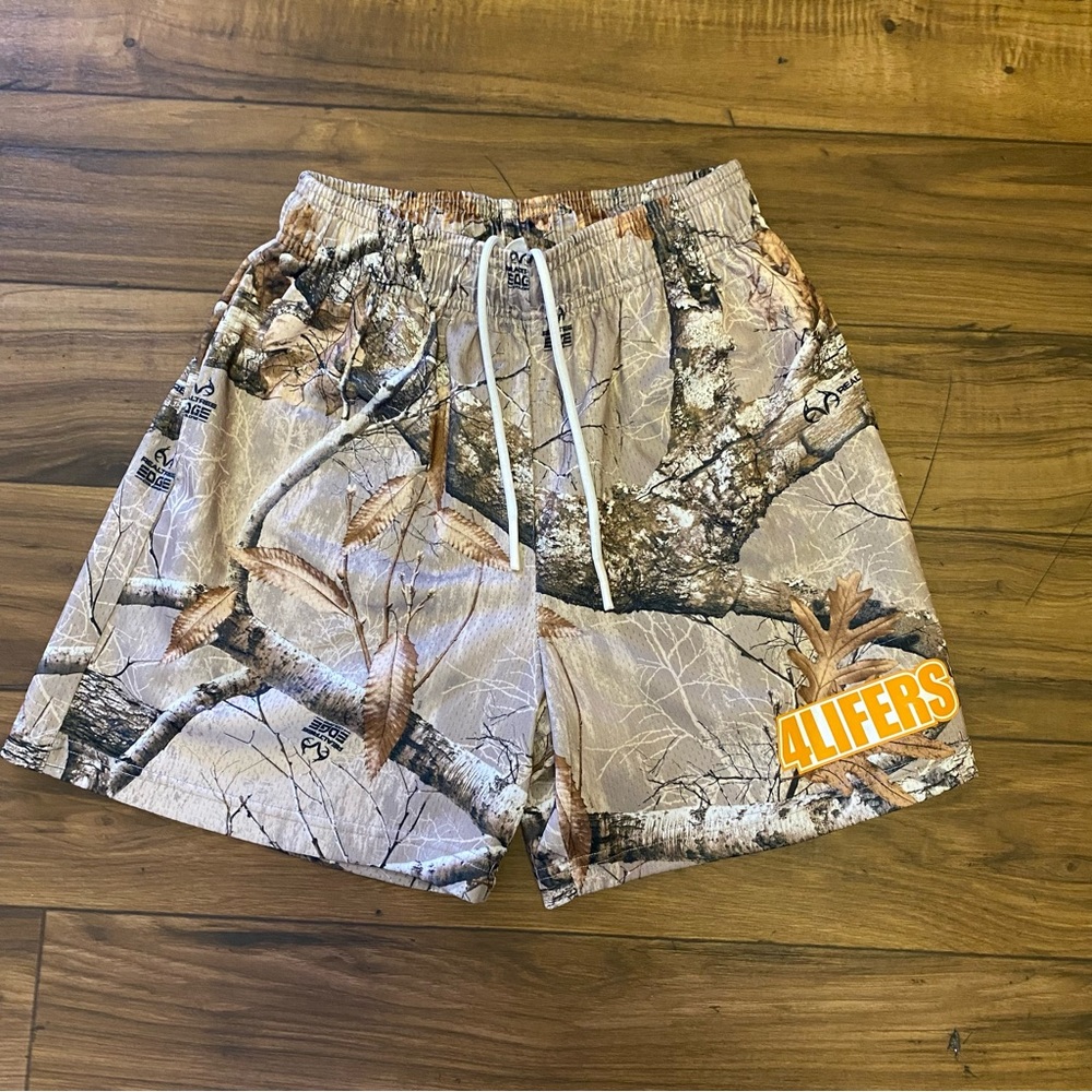 Bravest Studio Camo Shorts5” Sz M Men’s
